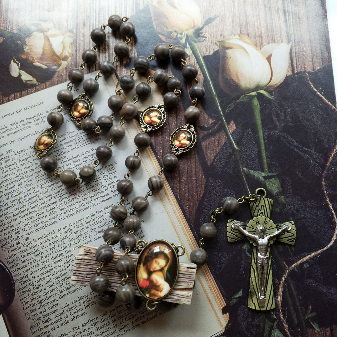 Olivenorma Collana con Croce e Rosario in Legno Nero con Medaglia Sacra 