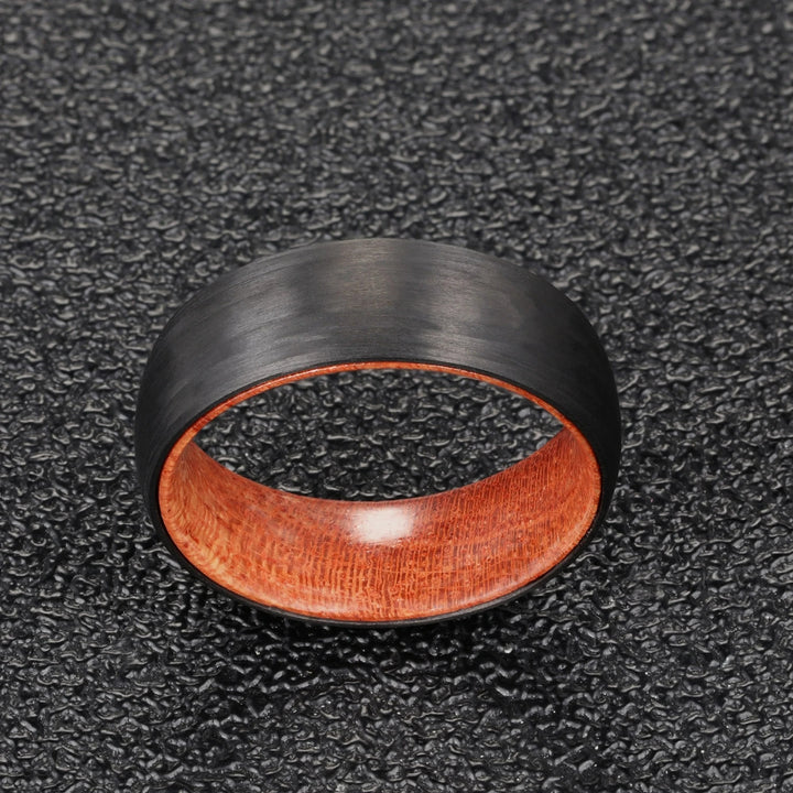Olivenorma 8mm Anello in legno di barile di whisky in carburo di tungsteno nero