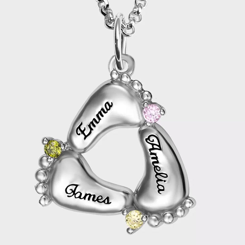 Olivenorma Collana personalizzata e incisa con pietre portafortuna a forma di piedini di bambino