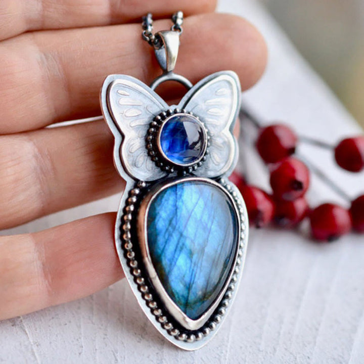 Ciondolo in labradorite con motivo a farfalla Olivenorma 