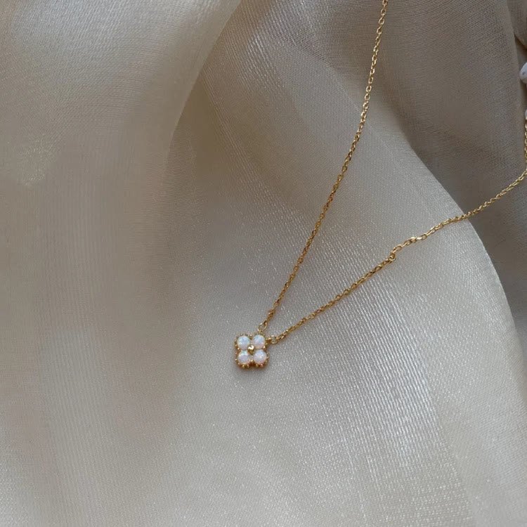 Olivenorma Collana in argento sterling S925 con quadrifoglio e opale