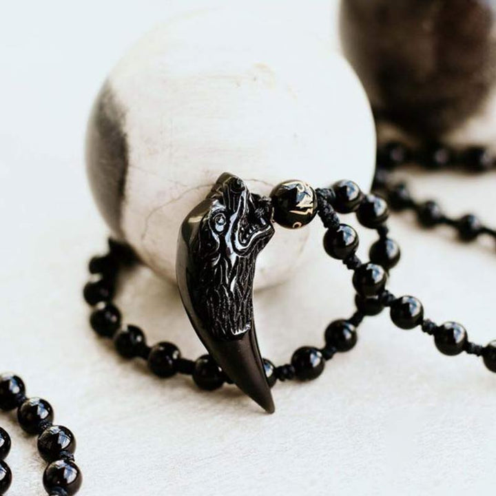 Collana lupo in ossidiana ghiacciata 