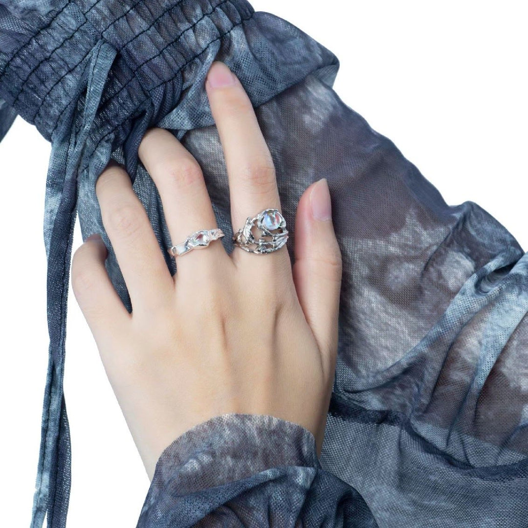 Anello in pietra di luna con motivo a rami irregolari Olivenorma