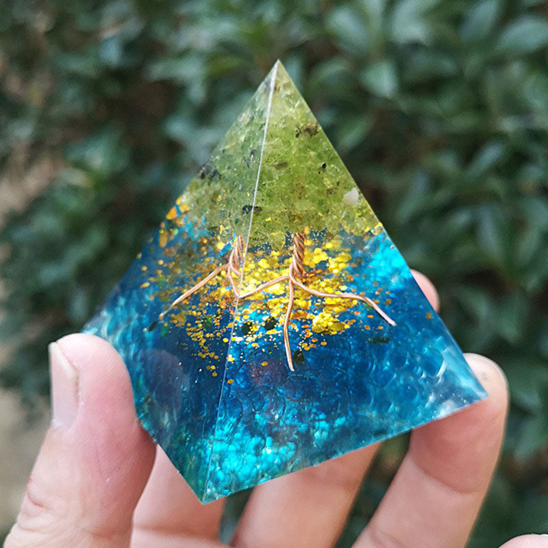 Olivenorma Acquamarina Peridoto Albero della vita Piramide di orgone