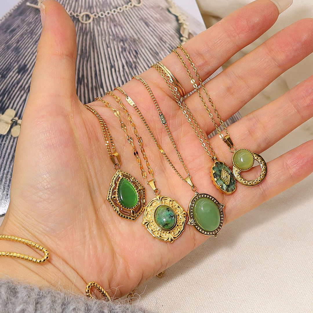 Collana con ciondolo ovale turchese africano verde Olivenorma 