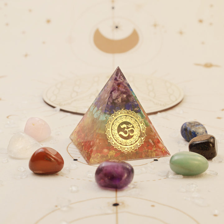 Olivenorma Piramide Orgonica di Protezione dei Chakra Puri