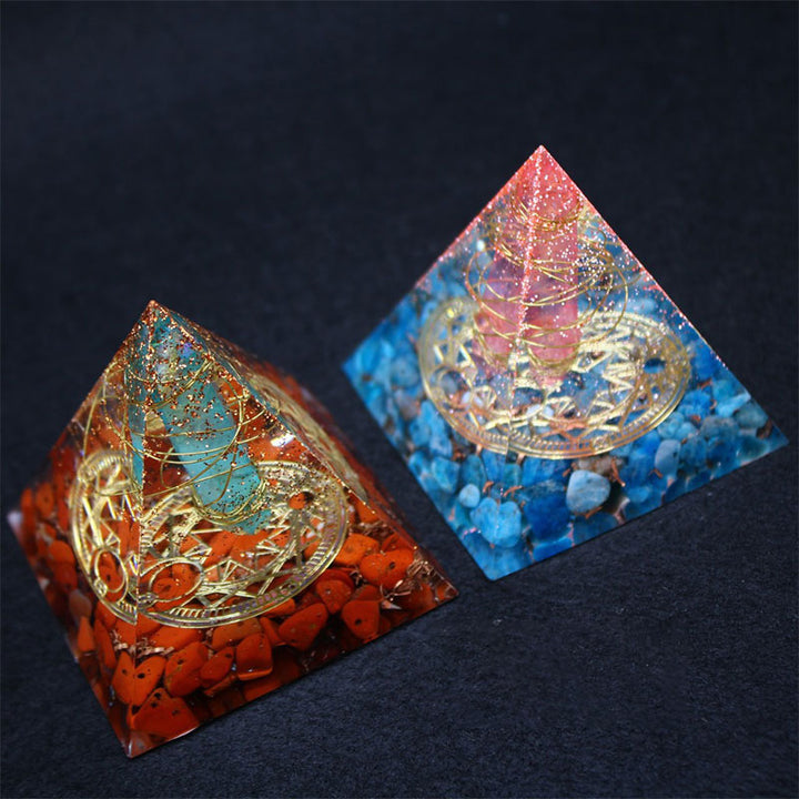 Piramide di Orgone in Quarzo Rosso Olivenorma con Lapislazzuli 