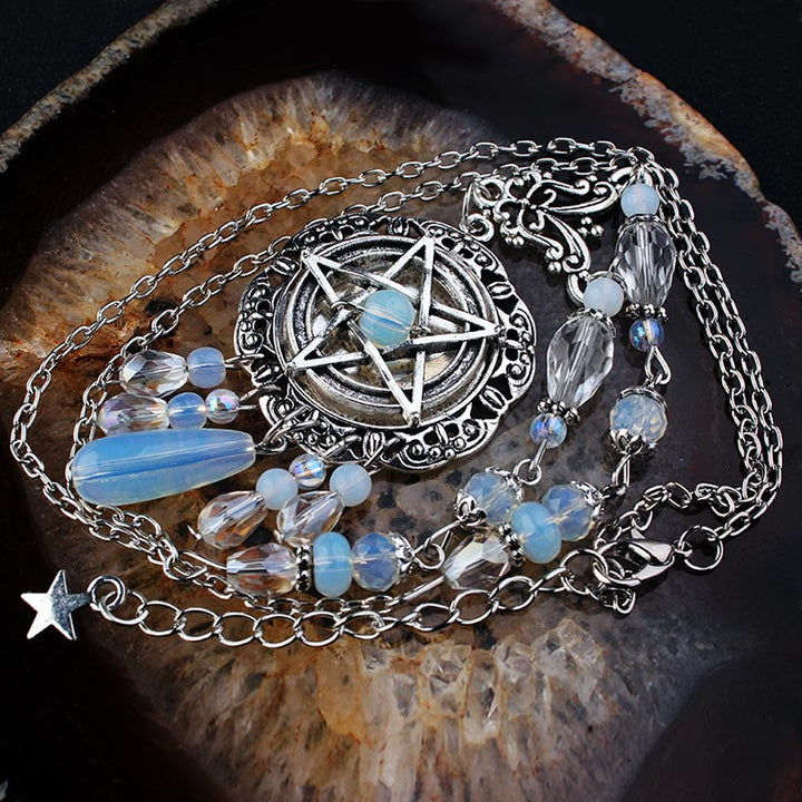 Collana con perline di cristallo a forma di stella opalina pentagramma gotico strega Olivenorma 