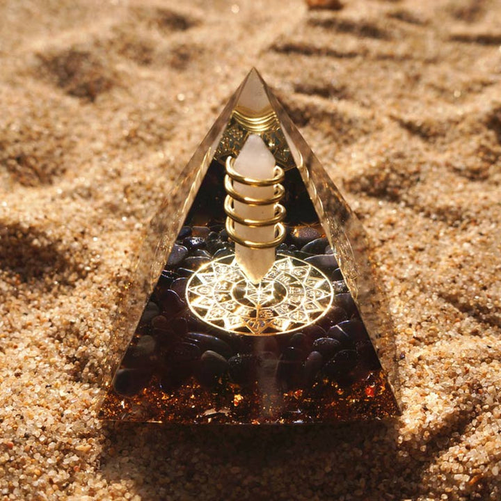 Olivenorma Cristallo trasparente Ossidiana Dio della luce Piramide di orgone