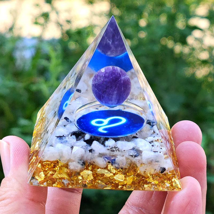 Ametista Olivenorma con Piramide Orgonica dello Zodiaco Leone in Quarzo Ialino