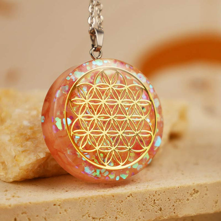 Collana Reki con fiore di quarzo rosa della vita