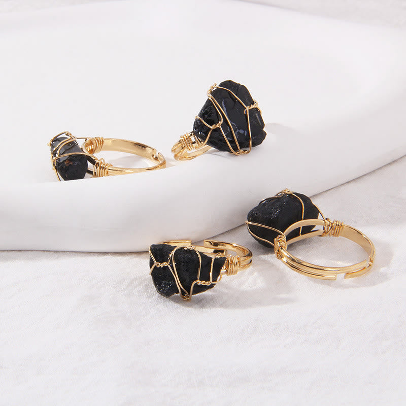 Anello con pietra preziosa naturale irregolare e ruvida Olivenorma