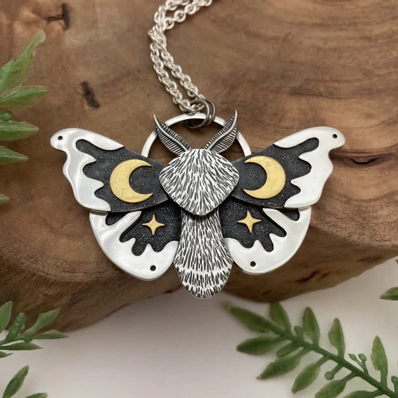Collana Olivenorma Bohemia Vintage in argento con falena - image 3