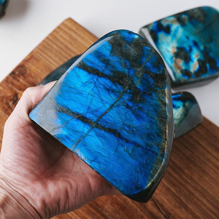 Decorazione in pietra preziosa grezza naturale di labradorite Olivenorma