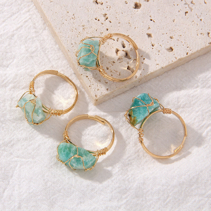Anello con pietra preziosa naturale irregolare e ruvida Olivenorma
