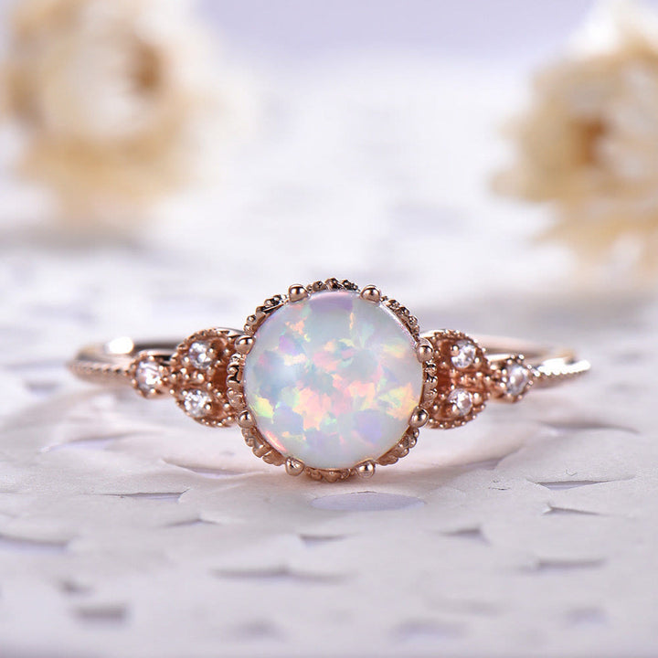 Anello Olivenorma con pietra di luna rotonda e opale e zircone bianco 