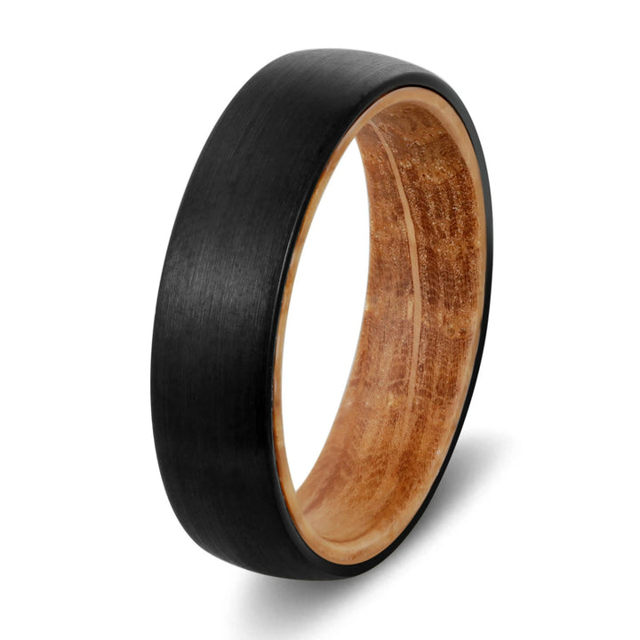 Olivenorma 6mm Whiskey Barrel Anello in legno di tungsteno nero