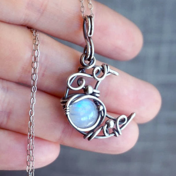 Collana con pietra di luna in argento e luna della Boemia Olivenorma