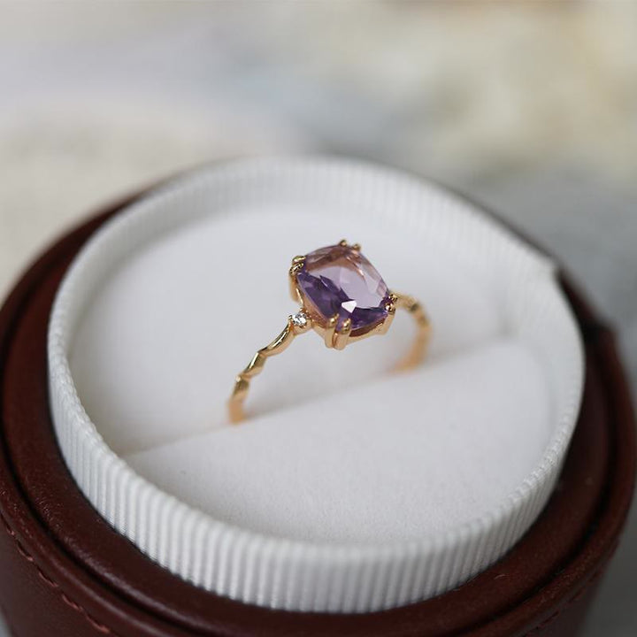 Anello Olivenorma con design a forma di cubo di zucchero in ametista e onda 