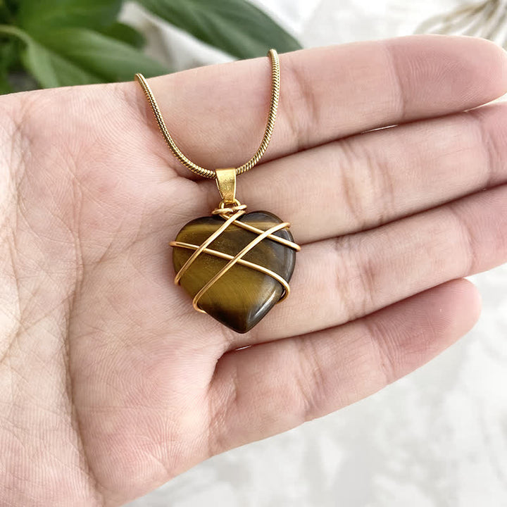 Collana con pietre preziose di cristallo naturale a forma di cuore Olivenorma