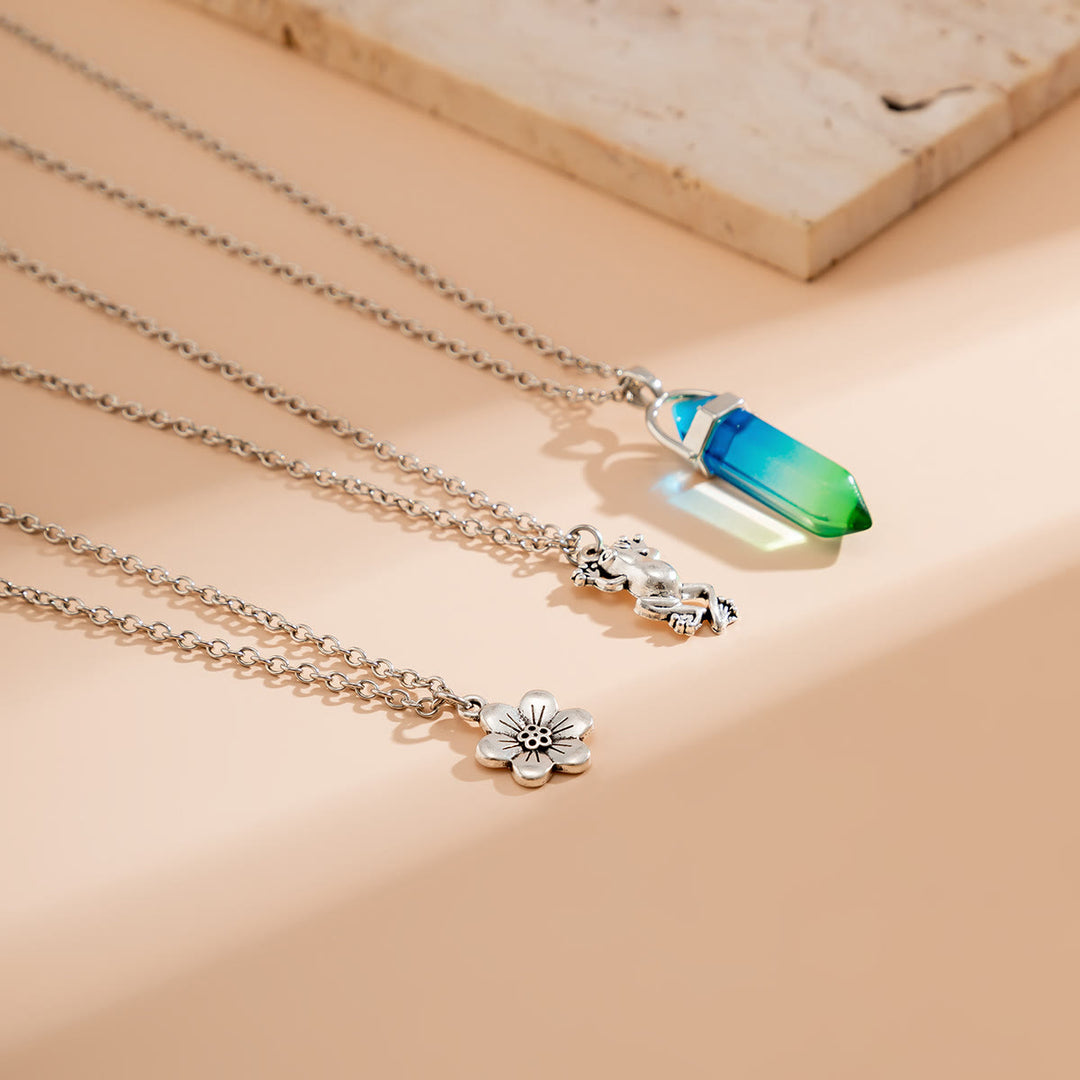 Olivenorma Set di collana con ciondolo a forma di fiore di rana in cristallo artificiale elettroplaccato colorato 