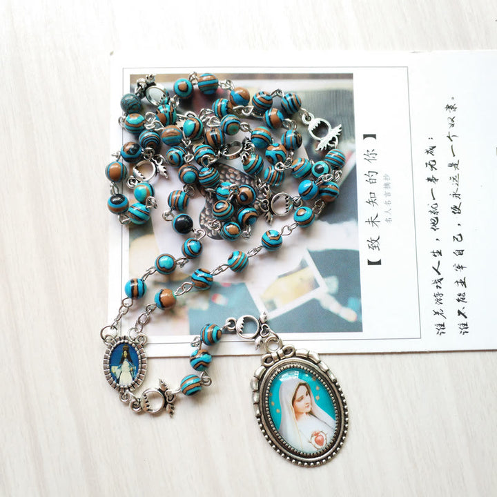 Collana con ciondolo a forma di medaglia sacra della signora in malachite e azzurrite Olivenorma
