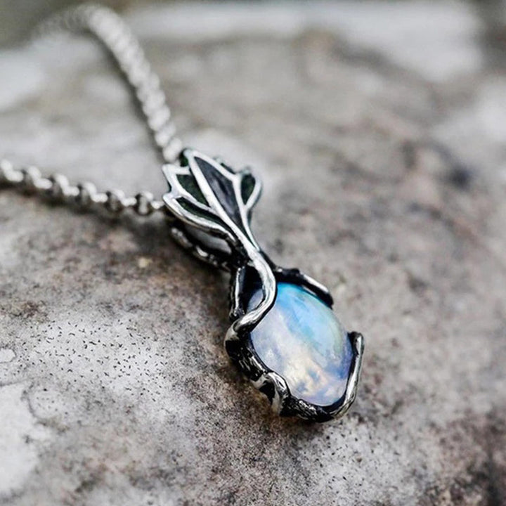 Collana vintage Olivenorma con fiore di loto e pietra di luna 