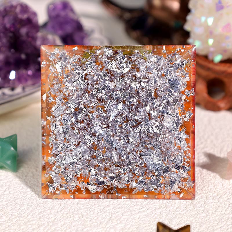 Olivenorma Amazzonite Corallo Rosso Occhio di Horus Piramide Orgonica