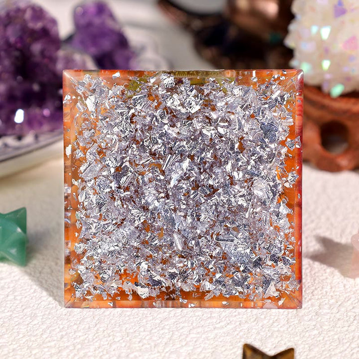 Olivenorma Amazzonite Corallo Rosso Occhio di Horus Piramide Orgonica