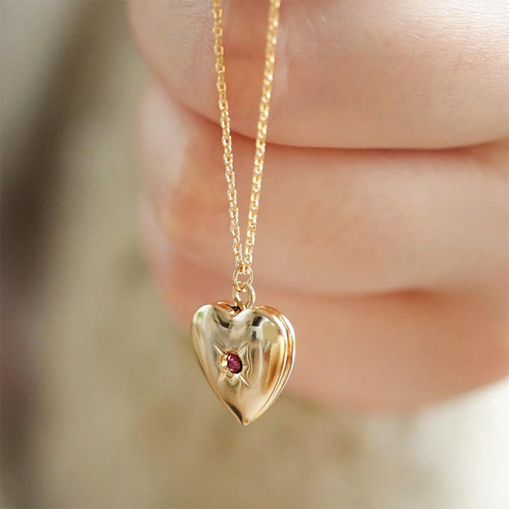 Olivenorma "Shine in My Heart" - Collana con album a forma di cuore con pietra portafortuna