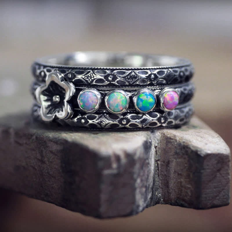 Olivenorma Anello con pietre portafortuna personalizzate e incise a forma di fiore