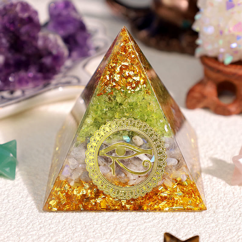 Olivenorma Prehnite Pietra di Luna Occhio di Horus Piramide di Orgone