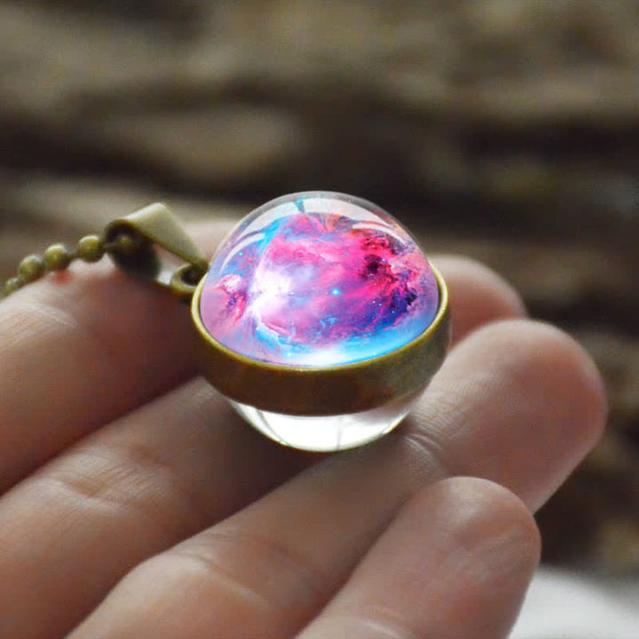 Collana creativa con sfera di vetro e luna e stella