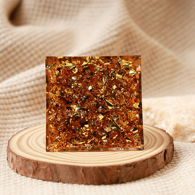 Olivenorma Sun Stone con occhio di tigre Hamsa Orgone Pyramid 
