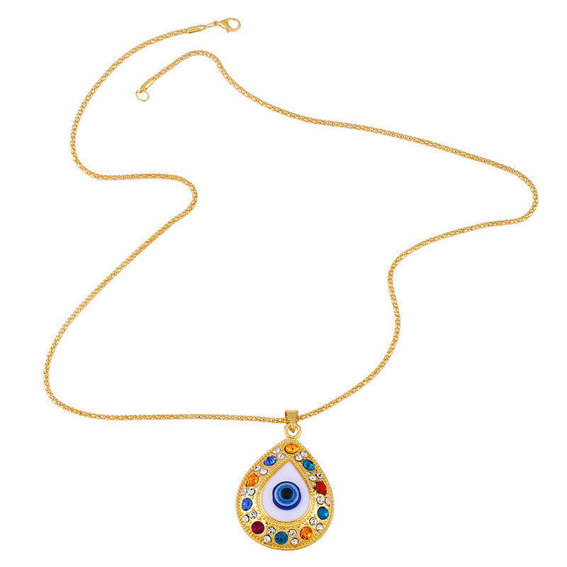 Collana con ciondolo a forma di catena con zircone HAMSA e occhio malvagio