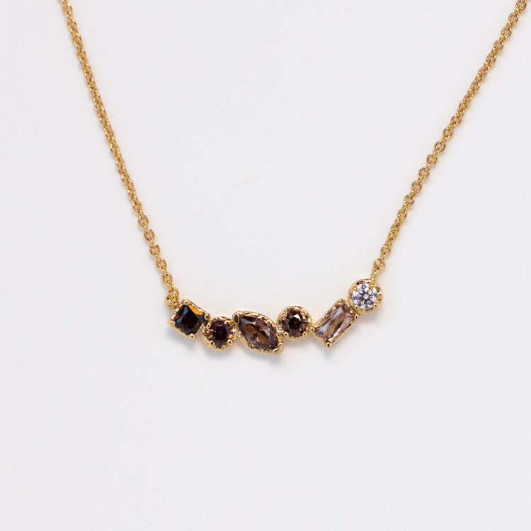 Olivenorma Collana con ciondolo in perline con pietre portafortuna multiple placcate in oro e rame