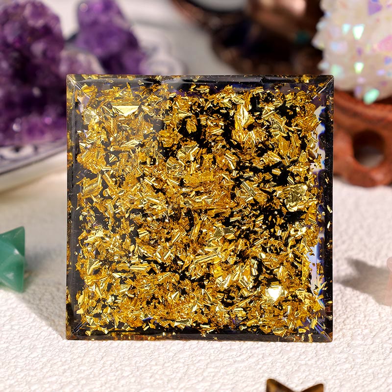 Olivenorma Ametista Ossidiana Occhio di Horus Piramide di Orgone
