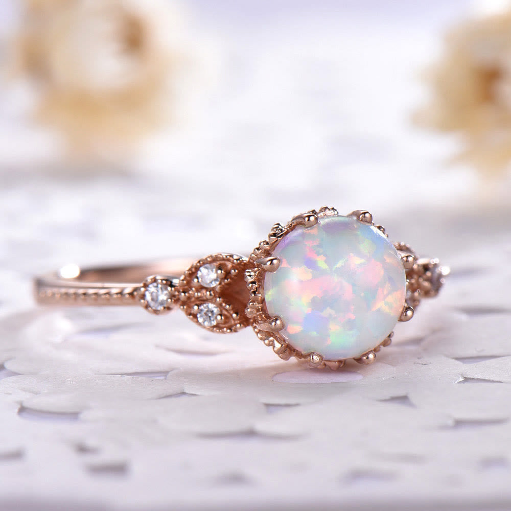 Anello Olivenorma con pietra di luna rotonda e opale e zircone bianco 