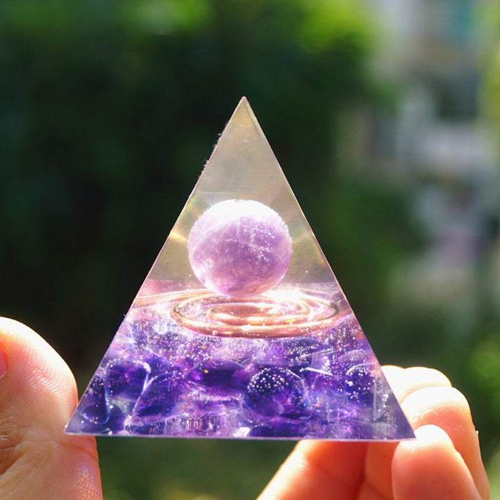 Piramide di orgone di cristallo trasparente di ametista Olivenorma 