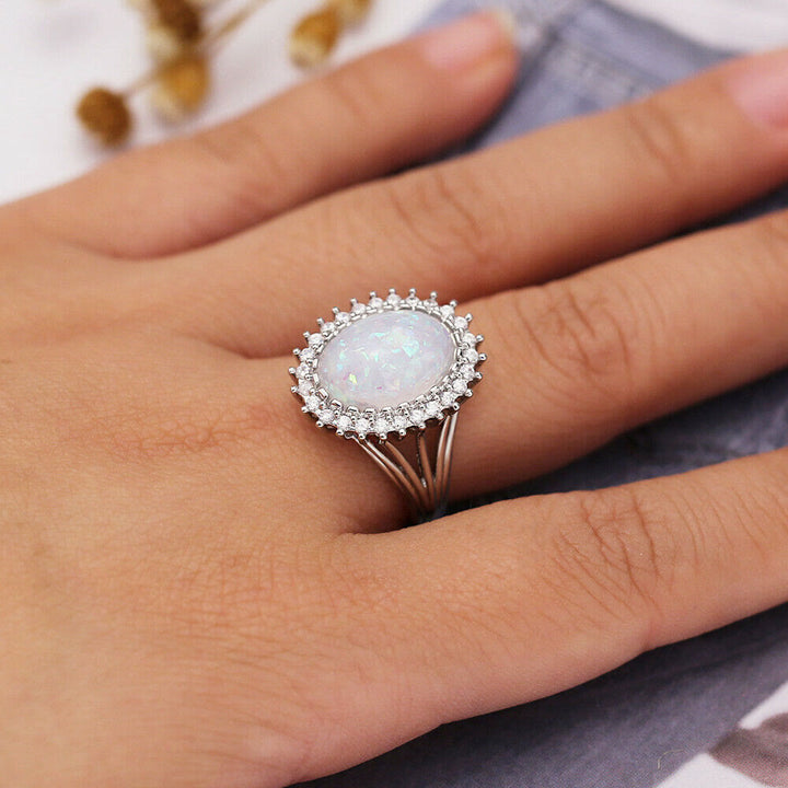 Anello nuziale ovale in opale bianco Olivenorma 