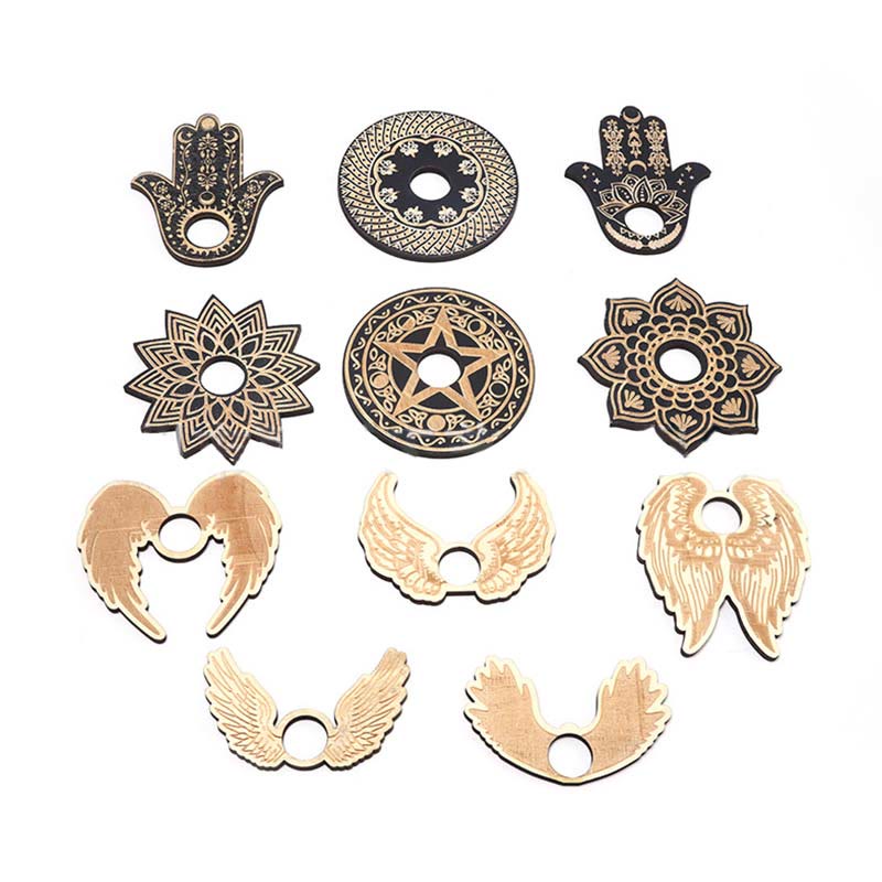 Supporto per sfera di cristallo con espositore di pietre preziose a forma di ala di Hamsa Olivenorma