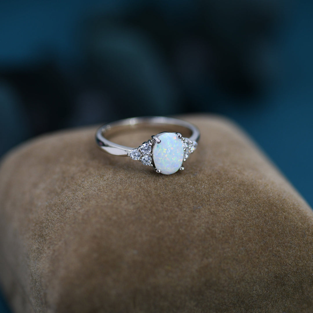 Anello Olivenorma Delicato Opale Ovale