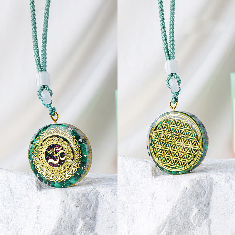 Collana di cristallo naturale di orgone Olivenorma