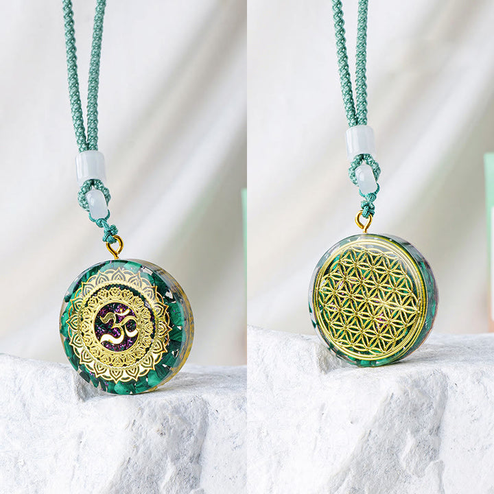 Collana di cristallo naturale di orgone Olivenorma