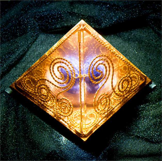 Cubo Tripla Elica Olivenorma - Antico Totem Egizio Piramide di Orgone Ametista