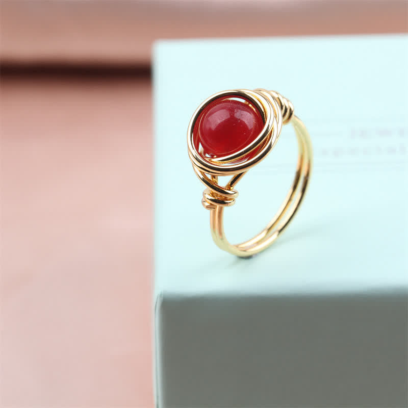 Anello di cristallo curativo avvolto in filo