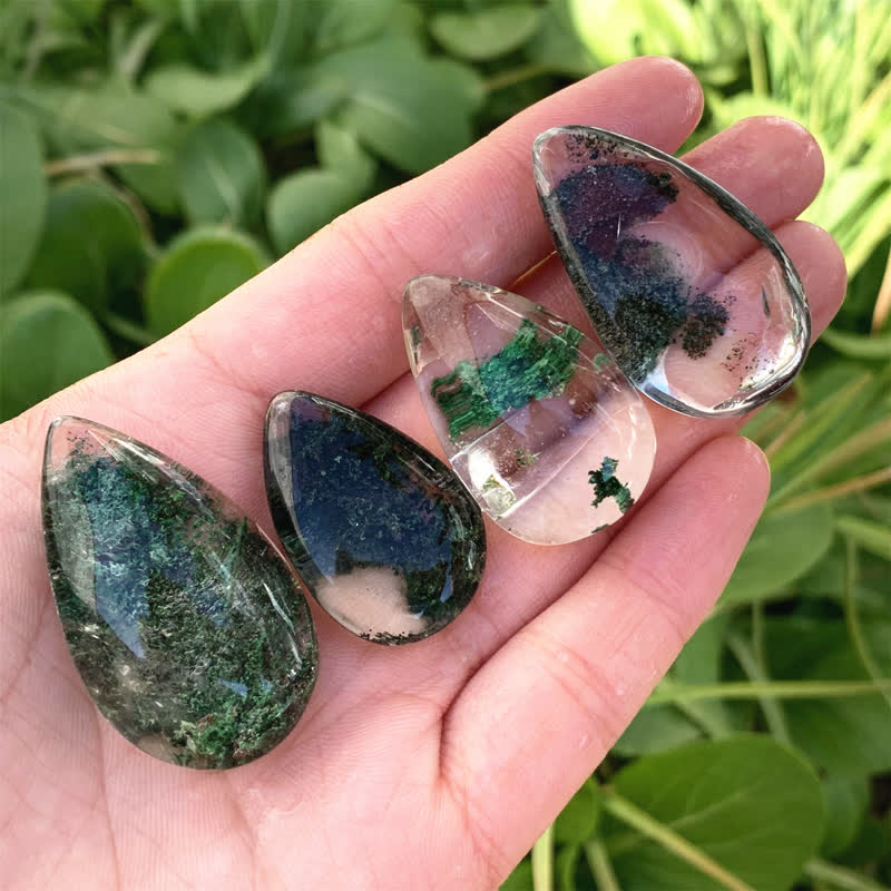 Ciondolo di cristallo curativo in quarzo fantasma verde