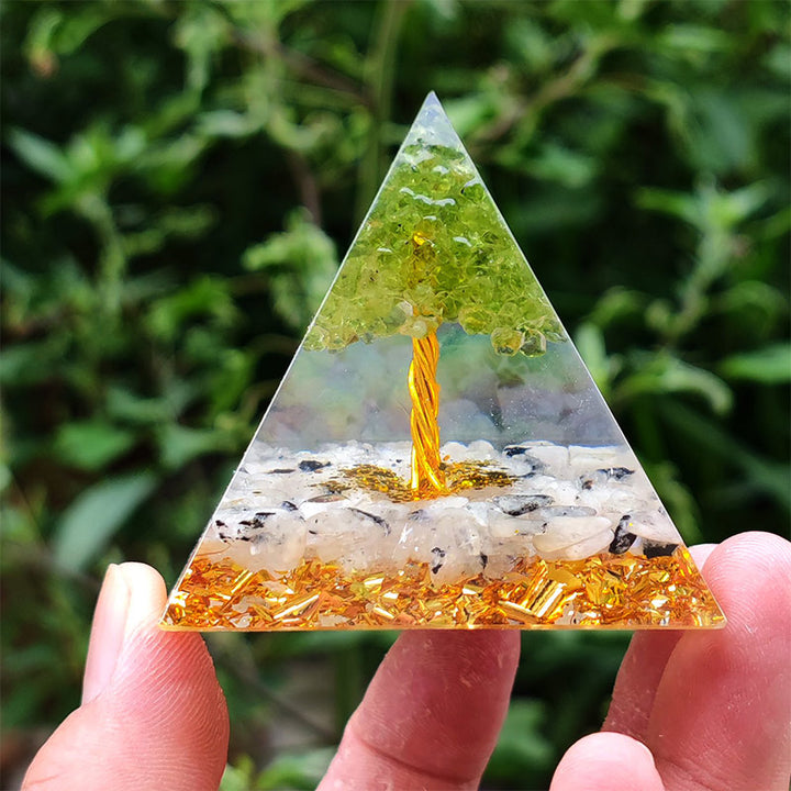 Pietra di luna Olivenorma con piramide di orgone dell'albero della vita di peridoto