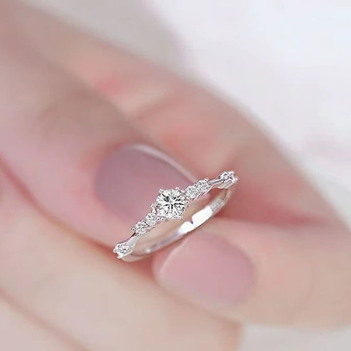 Anello di fidanzamento minimalista in oro con pietra preziosa Olivenorma 