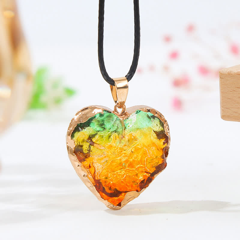 Collana di cristallo di fluorite a forma di cuore creativo
